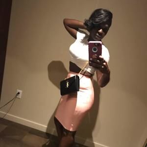 Meet your Posher, Tomeka